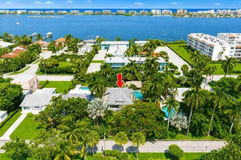 1424 S Palmway, Lake Worth Beach, FL 33460