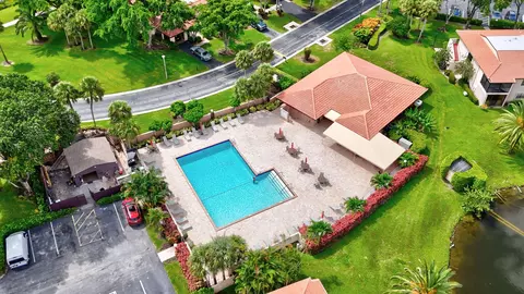 9272 Vista Del Lago #28F, Boca Raton, FL 33428