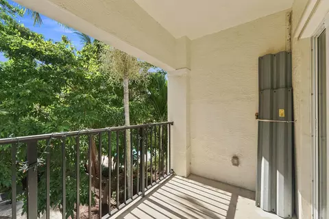 Exterior - 5940 W Sample Rd #308, Coral Springs, FL 33067 photo 4 of 5