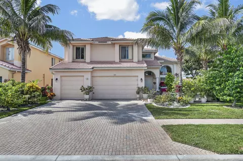 120 Isola Cir, Royal Palm Beach, FL 33411