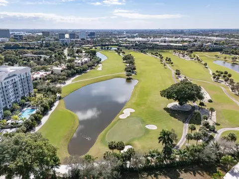 2400 Presidential Way #PH6, West Palm Beach, FL 33401