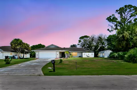 2525 SW Grotto Cir, Port Saint Lucie, FL 34953
