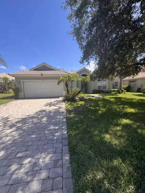 381 NW Sheffield Cir, Port Saint Lucie, FL 34983