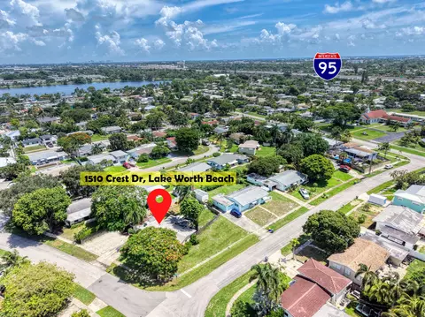 1510 Crest Dr, Lake Worth, FL 33461