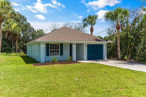 216 13th St SW, Vero Beach, FL 32962