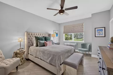 Bedroom - 1258 SE Brewster Pl, Stuart, FL 34997 photo 3 of 6