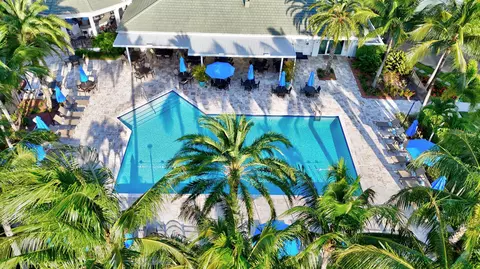 Exterior - 1258 SE Brewster Pl, Stuart, FL 34997 photo 10 of 10
