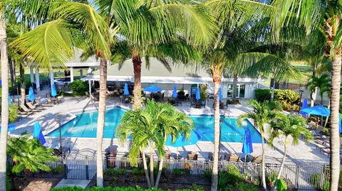 Exterior - 1258 SE Brewster Pl, Stuart, FL 34997 photo 9 of 10