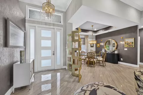 Entry Way - 1258 SE Brewster Pl, Stuart, FL 34997 photo 2 of 5