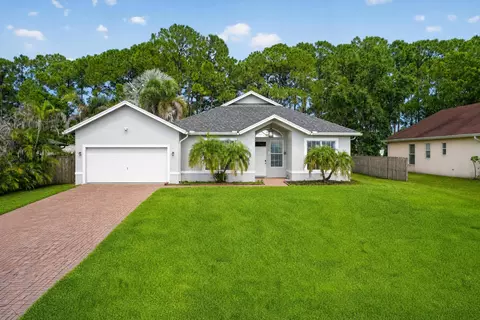 4059 SW Kamsler St, Port Saint Lucie, FL 34953
