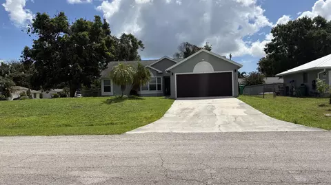 1501 SW Curry St, Port Saint Lucie, FL 34983