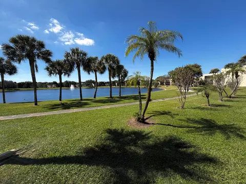 View/Area - 5263 Copperleaf Cir, Delray Beach, FL 33484 photo 2 of 4
