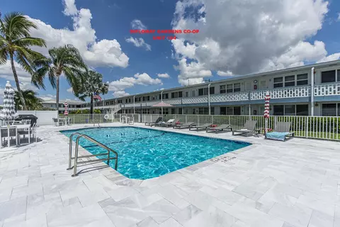 801 Atlantic Shores Blvd #104, Hallandale Beach, FL 33009