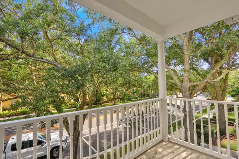 Exterior - 131 Radcliffe Ct, Jupiter, FL 33458 photo 5 of 6