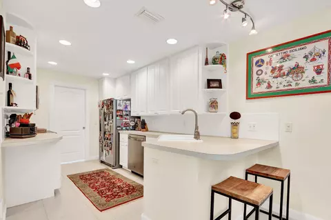 Kitchen - 131 Radcliffe Ct, Jupiter, FL 33458 photo 1 of 5