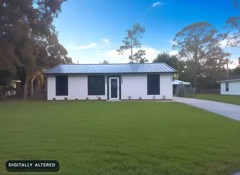 8001 Hibiscus Rd, Fort Pierce, FL 34951