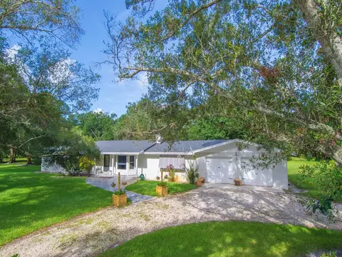 4445 61st Ct, Vero Beach, FL 32967
