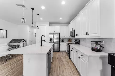 Kitchen - 10175 Akenside Dr, Boca Raton, FL 33428 photo 3 of 7