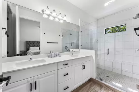 Bath - 10175 Akenside Dr, Boca Raton, FL 33428 photo 3 of 4