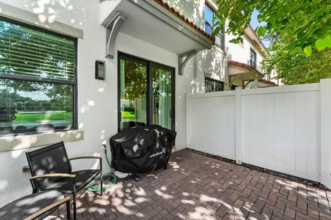Exterior - 10175 Akenside Dr, Boca Raton, FL 33428 photo 3 of 6
