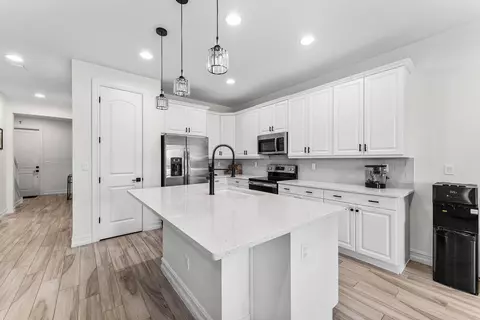 Kitchen - 10175 Akenside Dr, Boca Raton, FL 33428 photo 1 of 7