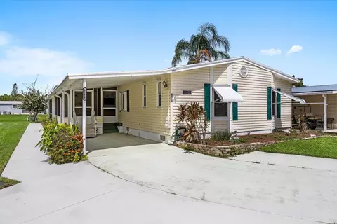 8219 Cinnamon Ln, Port Saint Lucie, FL 34952