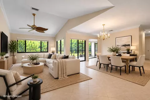 13 Lexington Ln E #A, Palm Beach Gardens, FL 33418