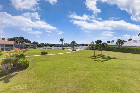 Exterior - 478 Tequesta Dr #204, Tequesta, FL 33469 photo 3 of 7