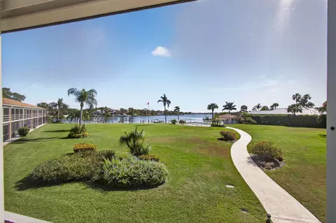 View/Area - 478 Tequesta Dr #204, Tequesta, FL 33469 photo 3 of 18