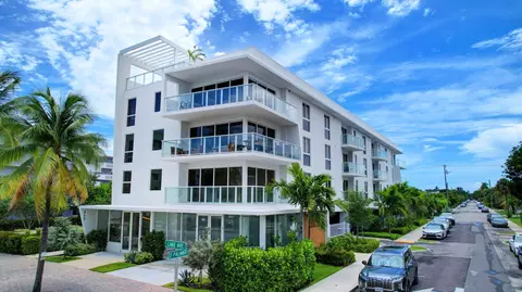 117 Lake Ave UNIT 304, Lake Worth, FL 33460