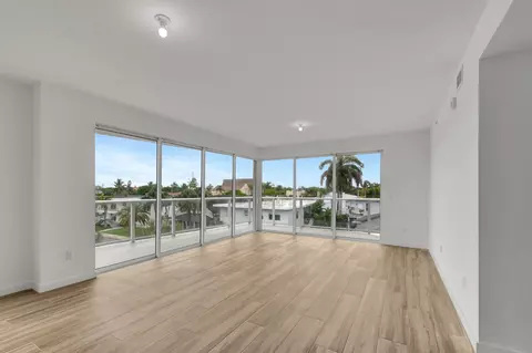 117 Lake Ave UNIT 304, Lake Worth, FL 33460