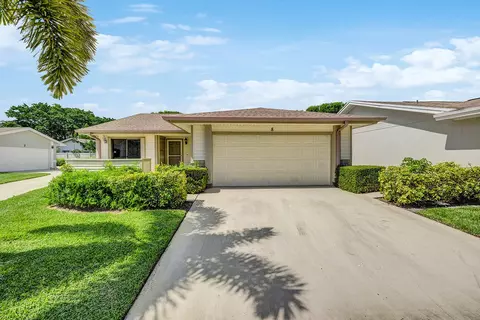 8 Eaton Pl, Boynton Beach, FL 33426
