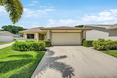 8 Eaton Pl, Boynton Beach, FL 33426