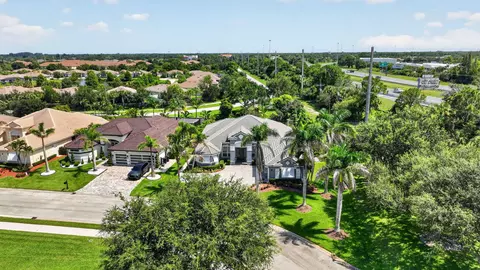 View/Area - 755 SW River Bend Cir, Stuart, FL 34997 photo 2 of 21