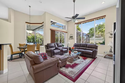 Living - 755 SW River Bend Cir, Stuart, FL 34997 photo 4 of 7