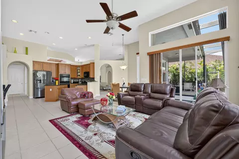 Living - 755 SW River Bend Cir, Stuart, FL 34997 photo 6 of 7