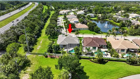 View/Area - 755 SW River Bend Cir, Stuart, FL 34997 photo 5 of 21