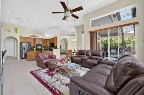 Living - 755 SW River Bend Cir, Stuart, FL 34997 photo 6 of 7