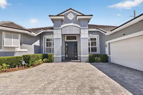 Exterior - 755 SW River Bend Cir, Stuart, FL 34997 photo 4 of 18
