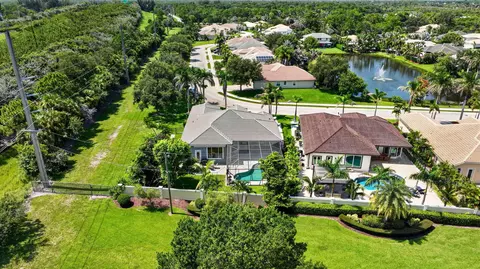 View/Area - 755 SW River Bend Cir, Stuart, FL 34997 photo 6 of 21
