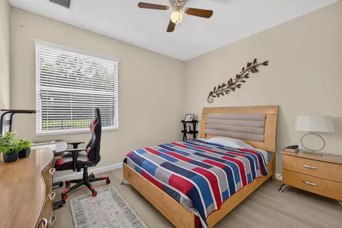 Bedroom - 755 SW River Bend Cir, Stuart, FL 34997 photo 4 of 9