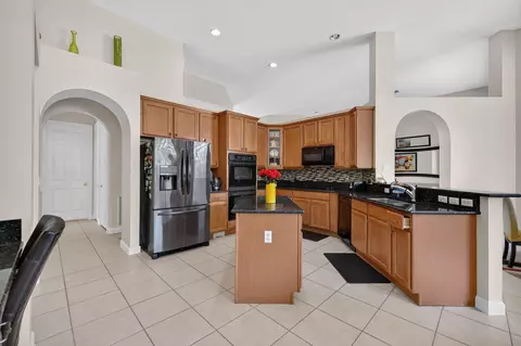 Kitchen - 755 SW River Bend Cir, Stuart, FL 34997 photo 2 of 6