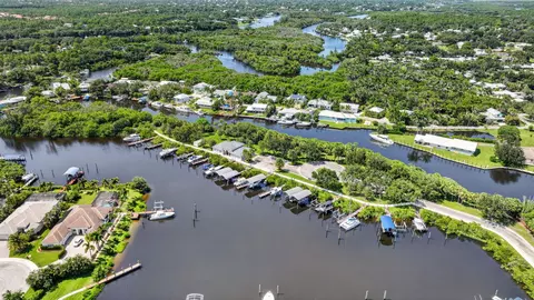View/Area - 755 SW River Bend Cir, Stuart, FL 34997 photo 14 of 21