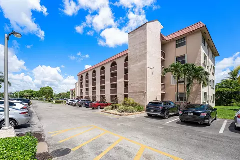 3251 Holiday Springs Blvd #206, Margate, FL 33063