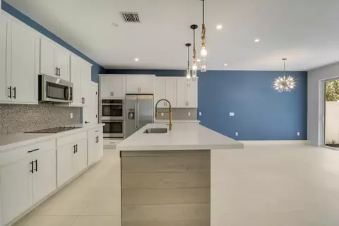 Kitchen - 202 Preserve Trl S, Stuart, FL 34994 photo 6 of 7