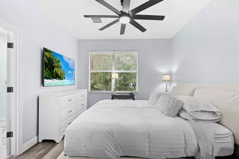 Bedroom - 5430 SE Moseley Dr, Stuart, FL 34997 photo 1 of 9