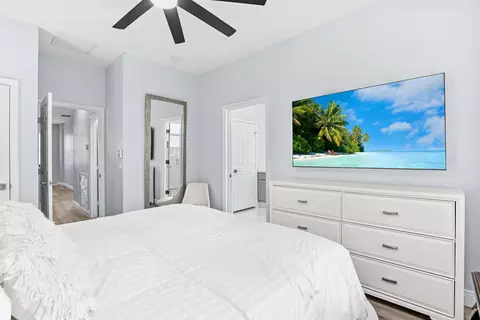 Bedroom - 5430 SE Moseley Dr, Stuart, FL 34997 photo 2 of 9