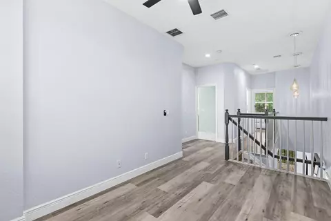Entry Way - 5430 SE Moseley Dr, Stuart, FL 34997 photo 3 of 4