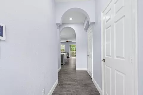 Entry Way - 5430 SE Moseley Dr, Stuart, FL 34997 photo 1 of 4
