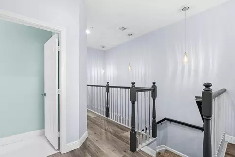 Entry Way - 5430 SE Moseley Dr, Stuart, FL 34997 photo 4 of 4